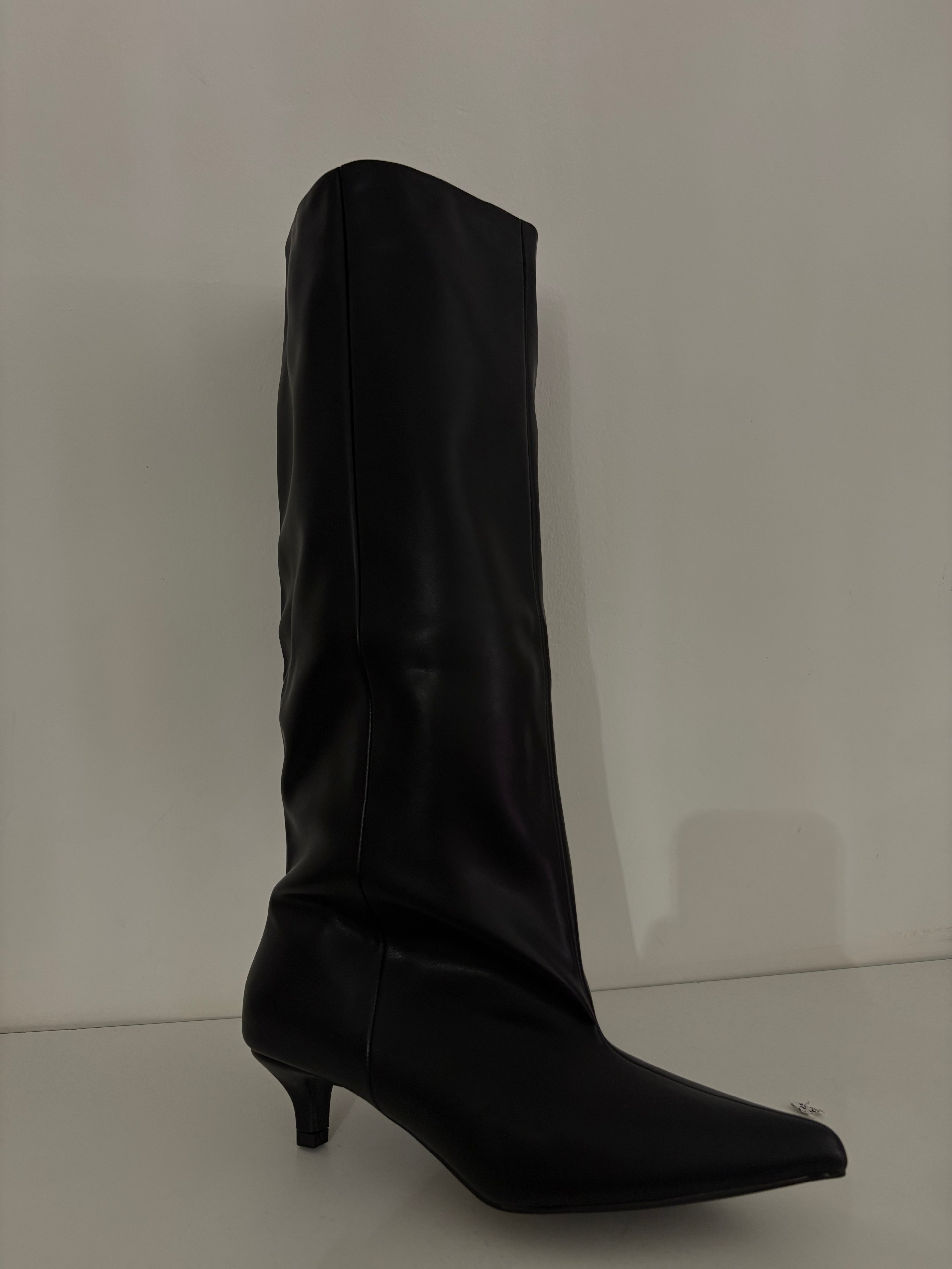 Stivale gambale largo