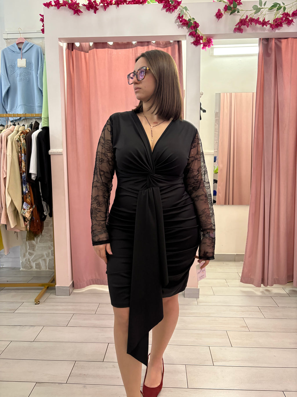 Dress volant e manica in pizzo