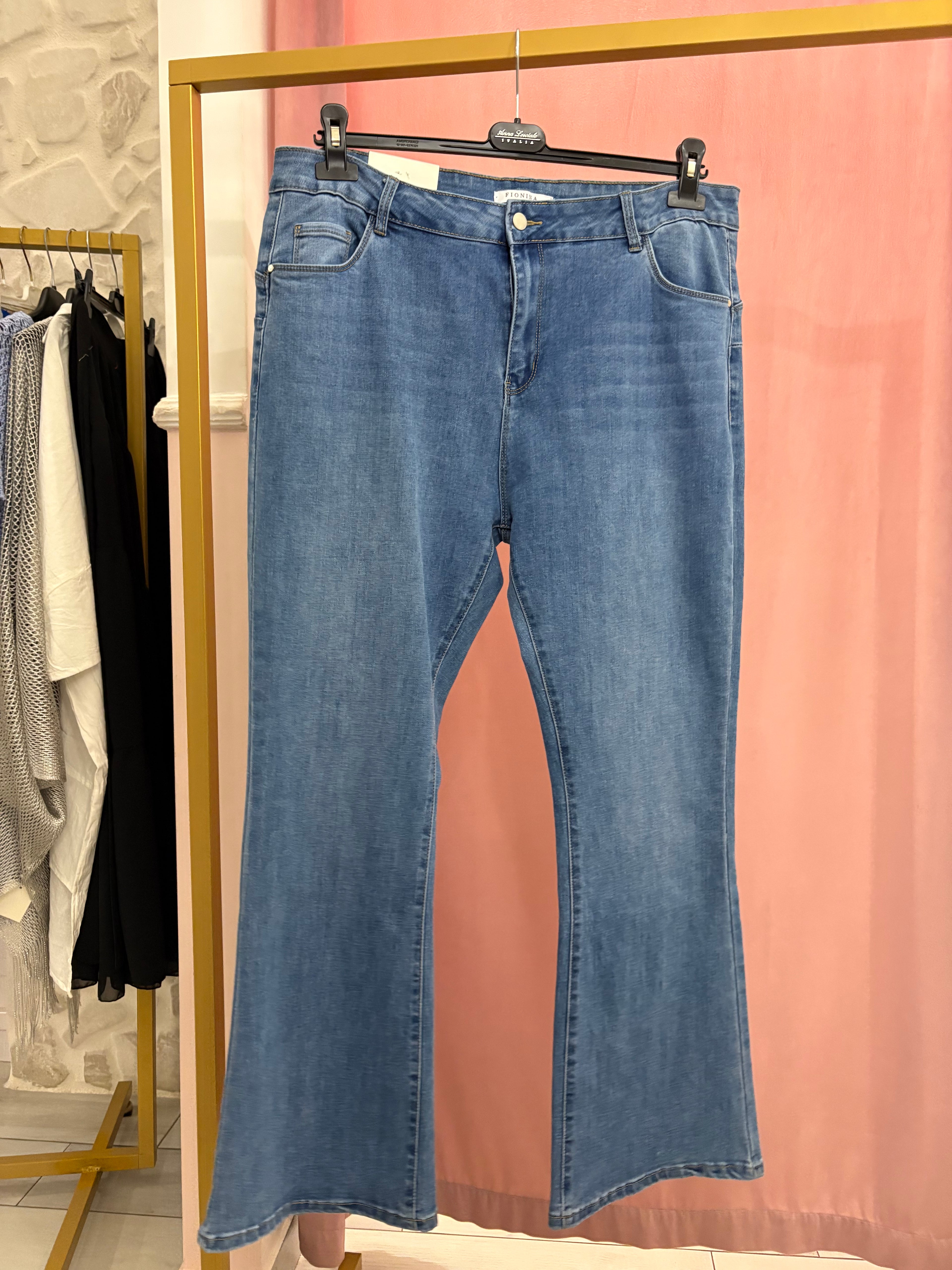 Jeans a zampa